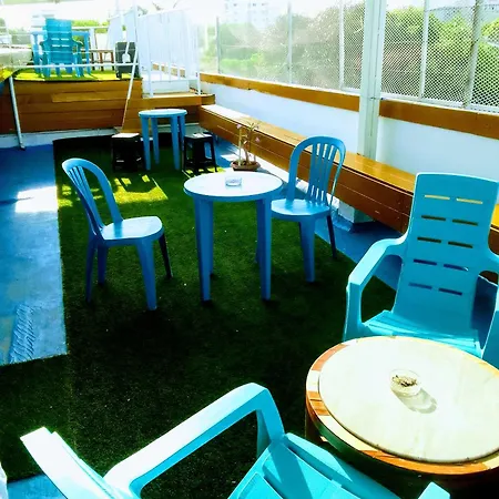 Rooftop Hostal Crisanto Luque Guest house *